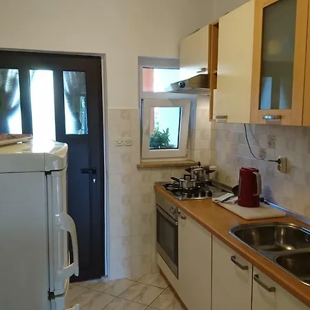 Apartment Ela *